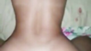 ہیزل آنکھوں کے ساتھ  ...