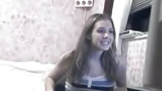 Kinky brunette girli ...